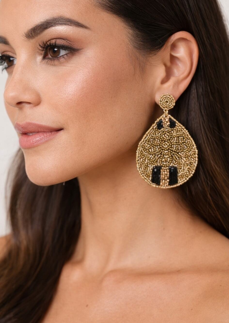 Kay Lee Gold Bee Glass Beaded Earrings New